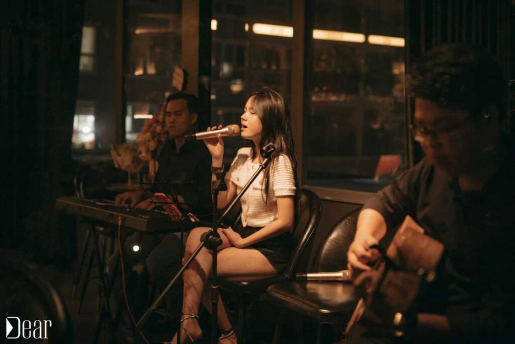 Nghe nhạc acoustic tại quận 3 dear bar