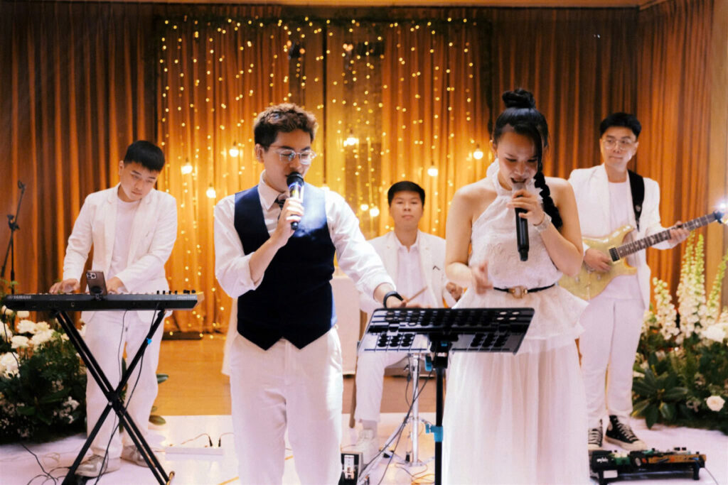 WEDDING ACOUSTIC BAND FOR HIRE IN HCM