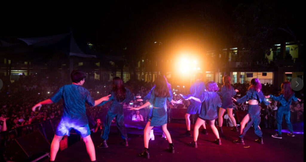DANCER FOR HIRE IN HCMC